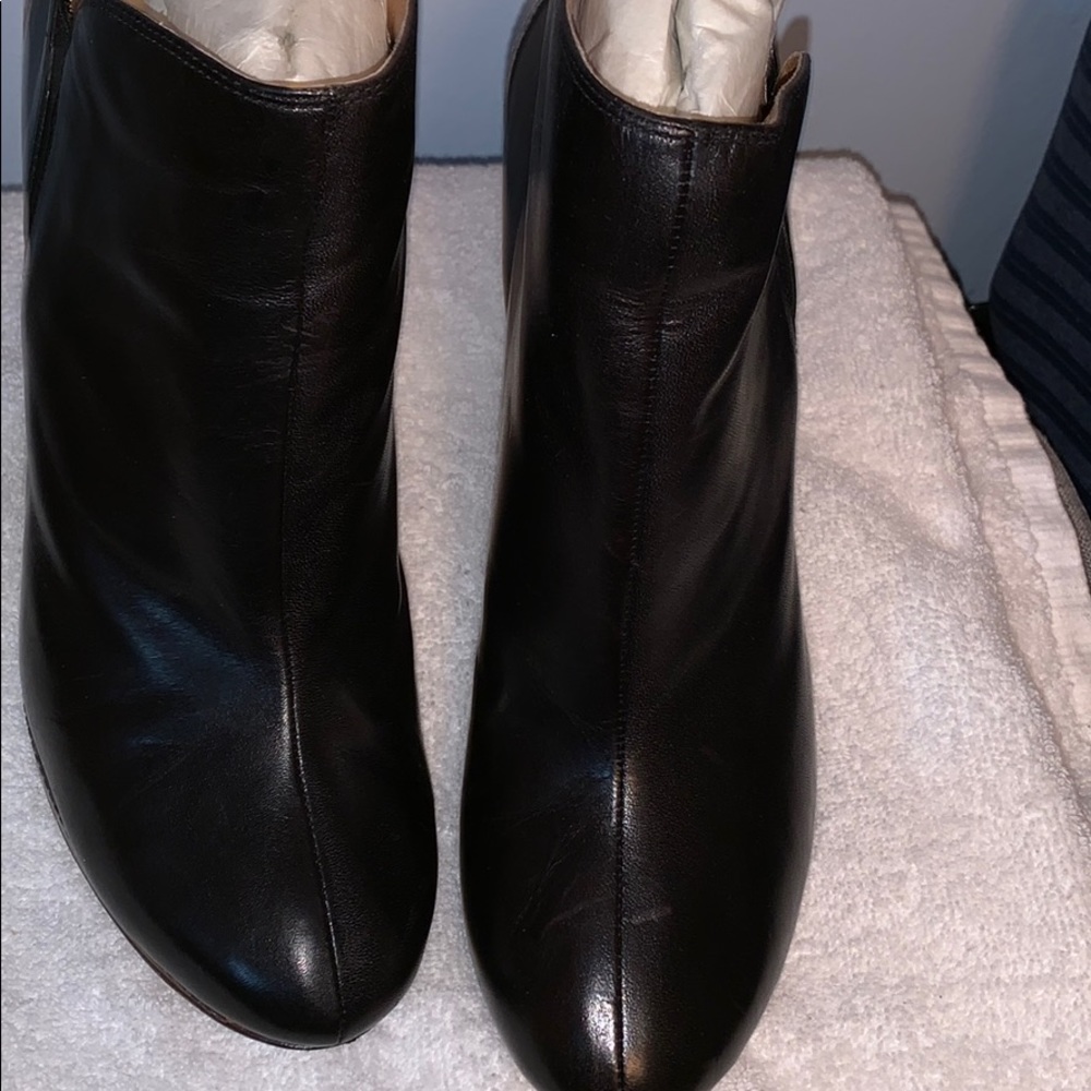 Fossil boots